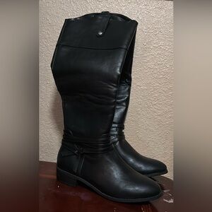 Black Women's Knee-High Boots